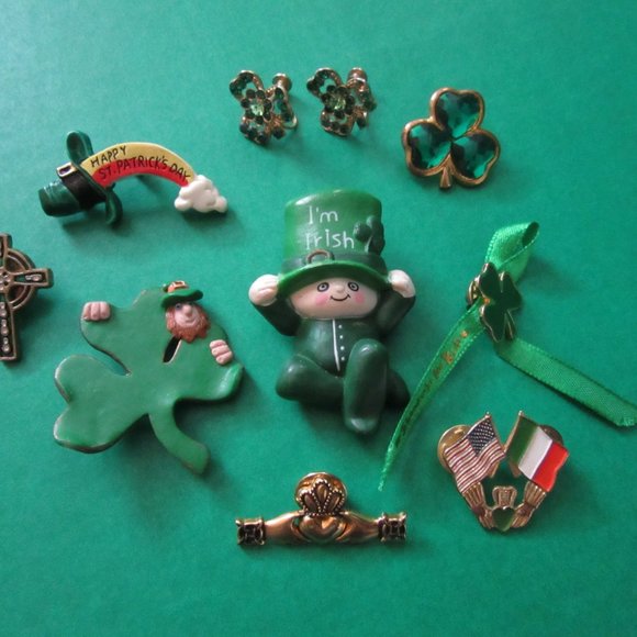 St Patricks Day Jewelry - St Patrick Paddys  Irish Celtic Pin earring set
